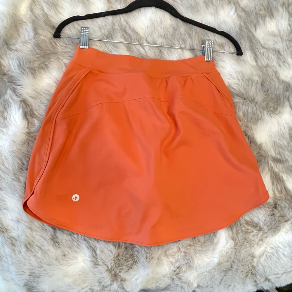 Halara skirt. High waisted. Skort (shorts underneath)  size S